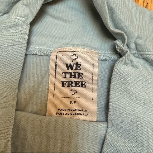 WE THE FREE PEOPLE Slouchy Oversized Light Blue Mock Neck Long Sleeve size Small - Picture 3 of 4
